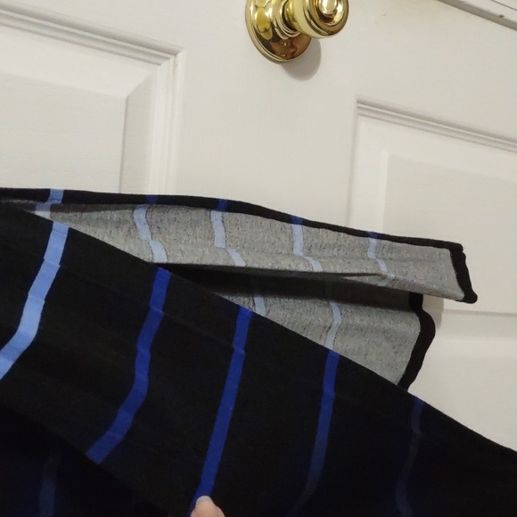 Apt. 9 long skirt - Picture 2 of 2